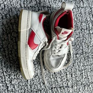 Women’s Nike Dunk Low Disrupts Sneakers